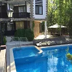Appart hôtel The Paradise