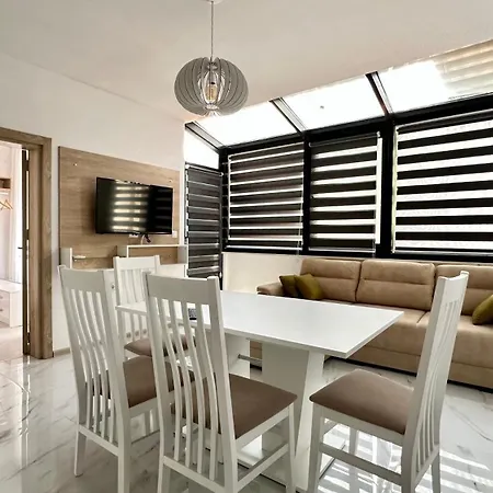 The Paradise Apartmanhotel 3*