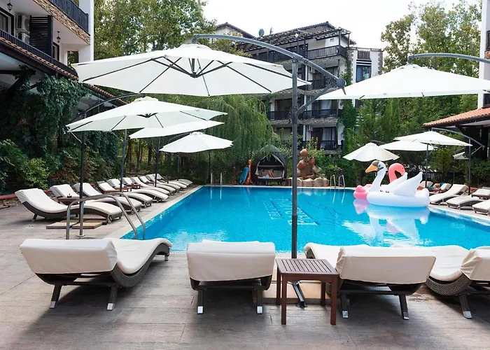 The Paradise Apartmanhotel Primorszko