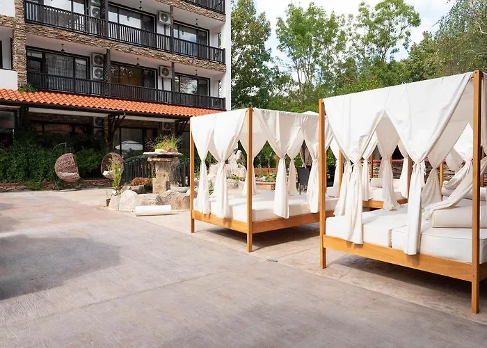 Apartmanhotel The Paradise 3*