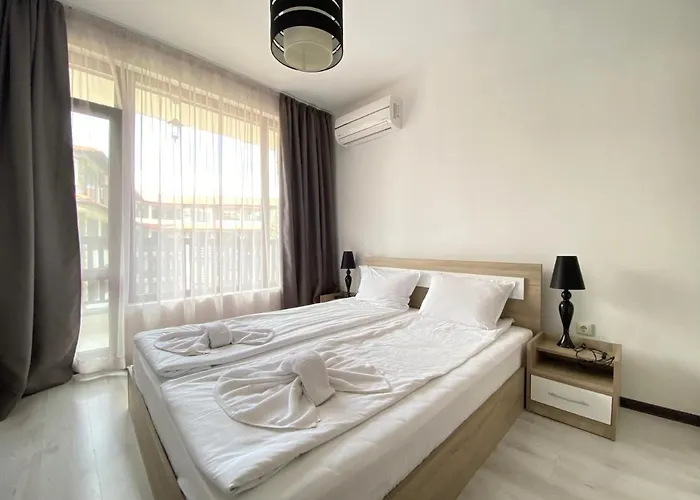 The Paradise Apartmanhotel Primorszko