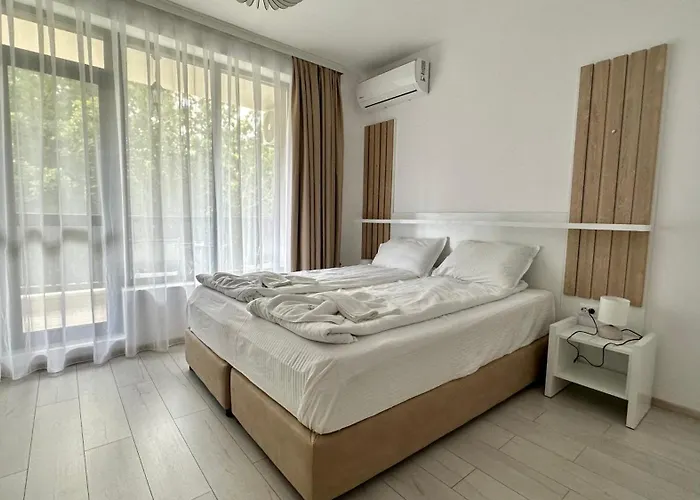 The Paradise Apartmanhotel