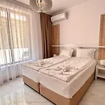 The Paradise 3*