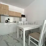 The Paradise פרימורסקו