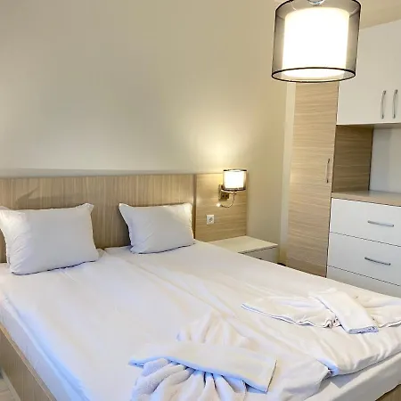 The Paradise Hotel de apartamente Primorsko