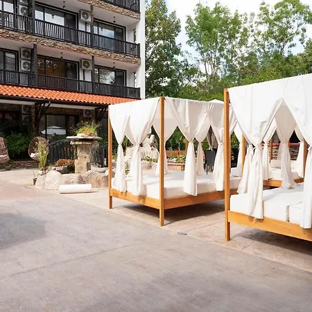 Апартхотел The Paradise 3*