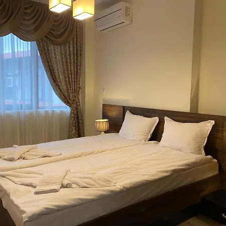 The Paradise Апартхотел 3*