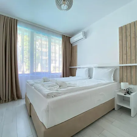 The Paradise Апартхотел 3*